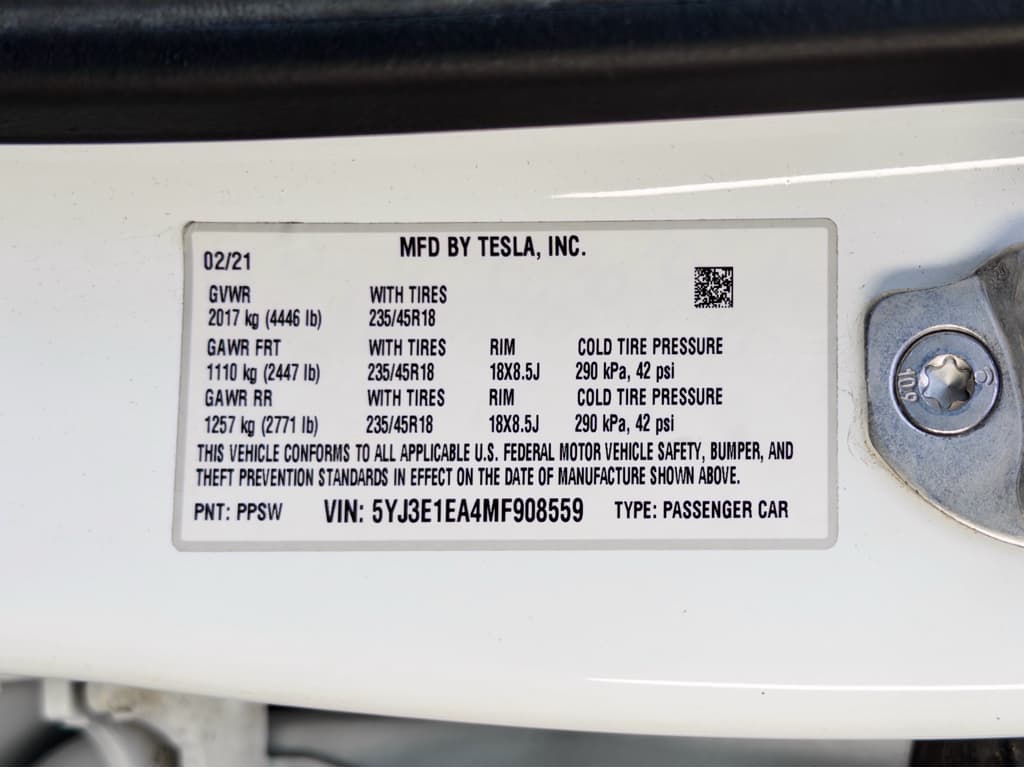 2021 Tesla Model 3 view 25