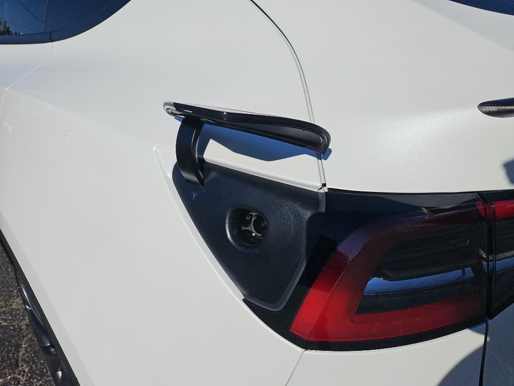 2023 Tesla Model Y view 5