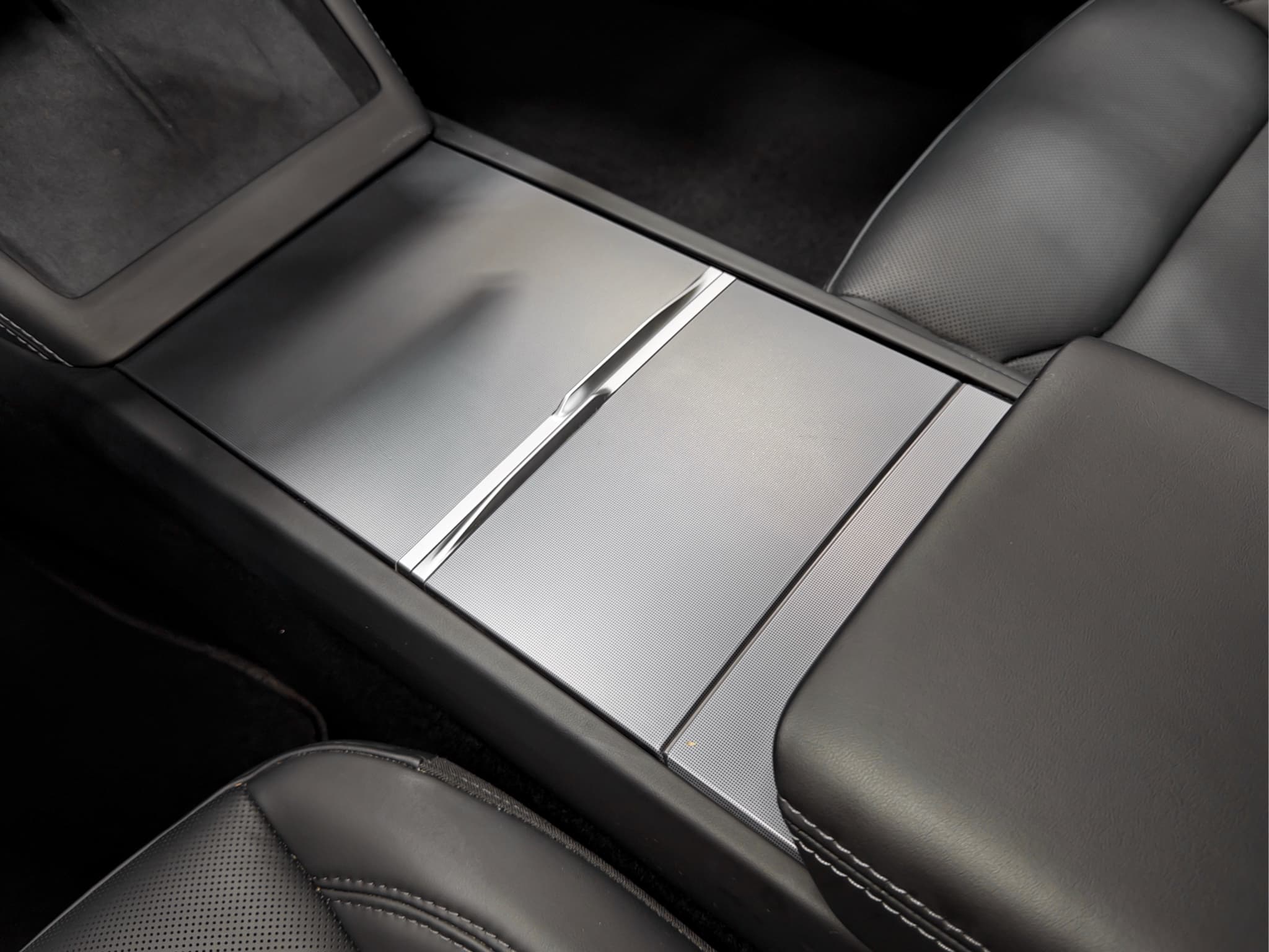 2025 Tesla Model 3 view 17