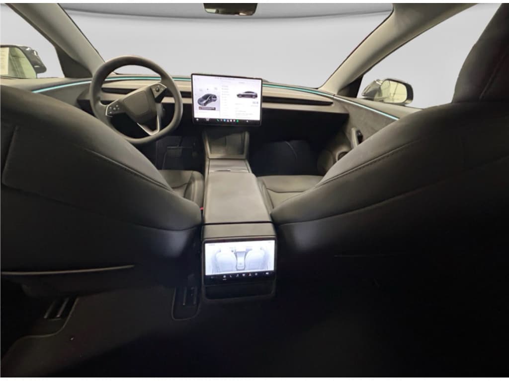 2025 Tesla Model 3 view 6