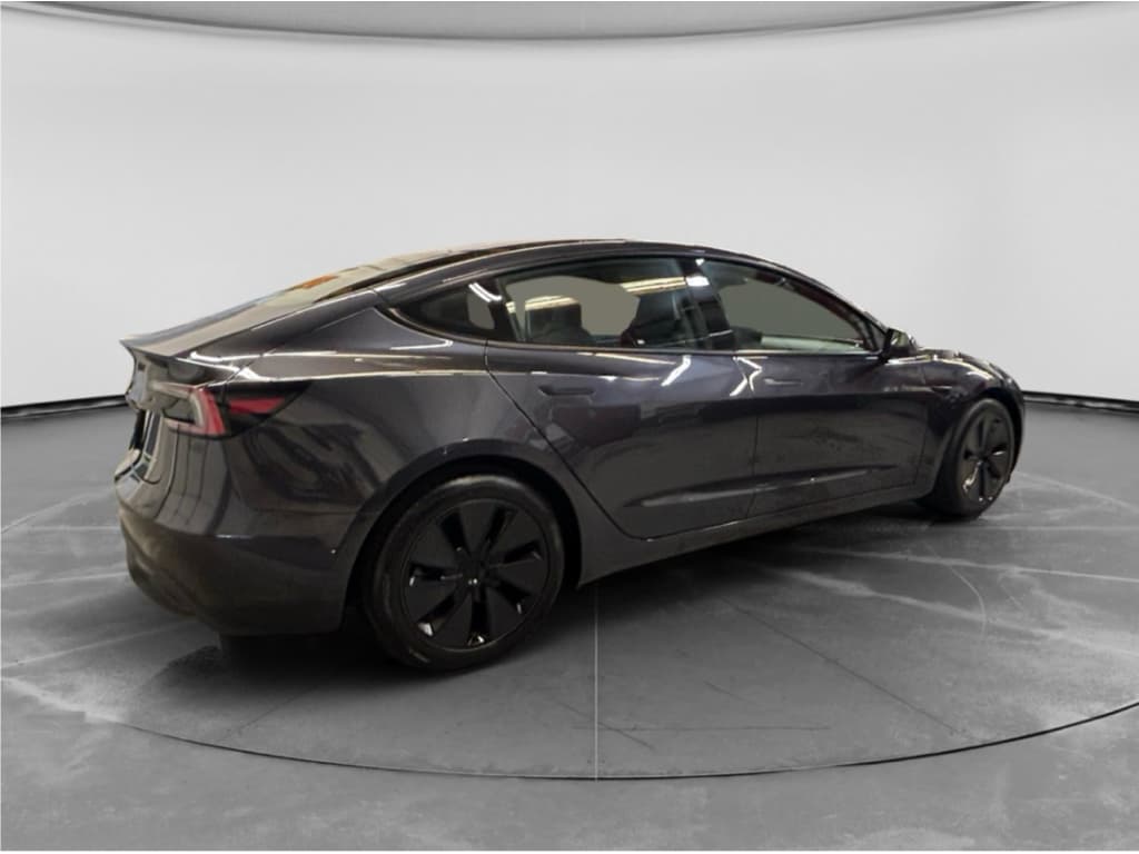 2025 Tesla Model 3 view 3