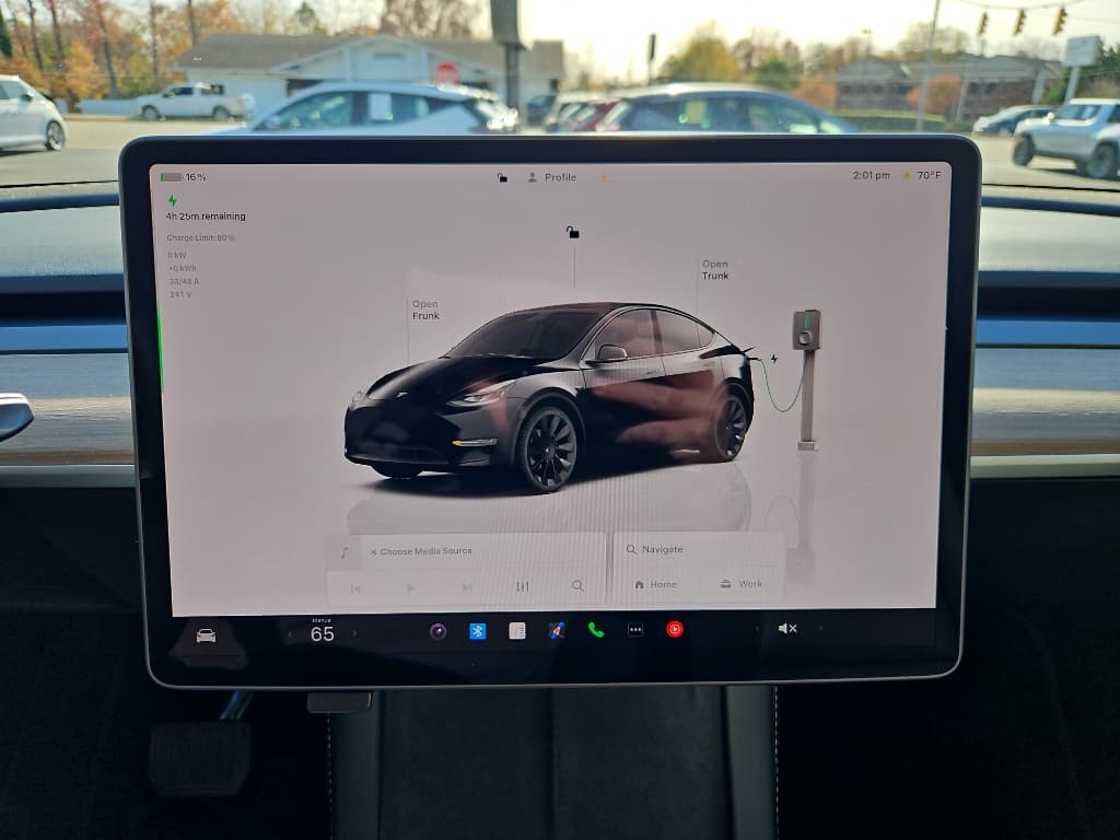 2023 Tesla Model Y view 11