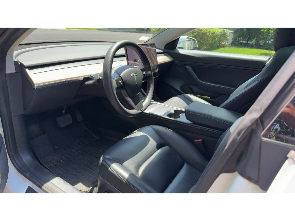 2021 Tesla Model 3 view 5