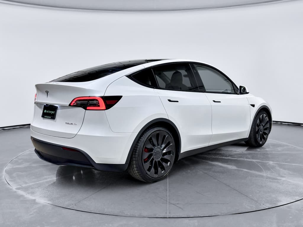 2023 Tesla Model Y view 3