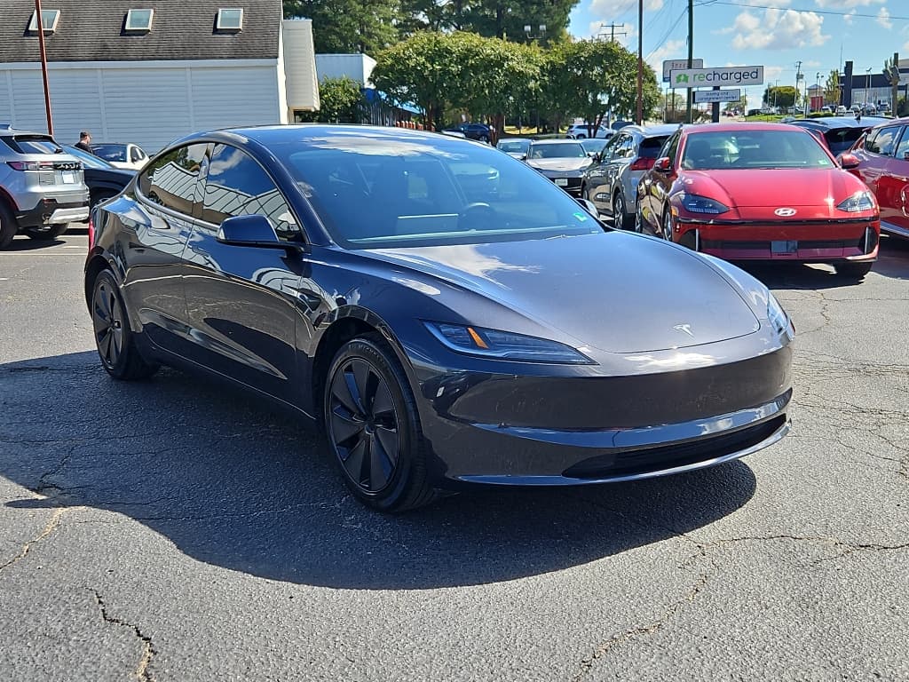 2025 Tesla Model 3 view 4