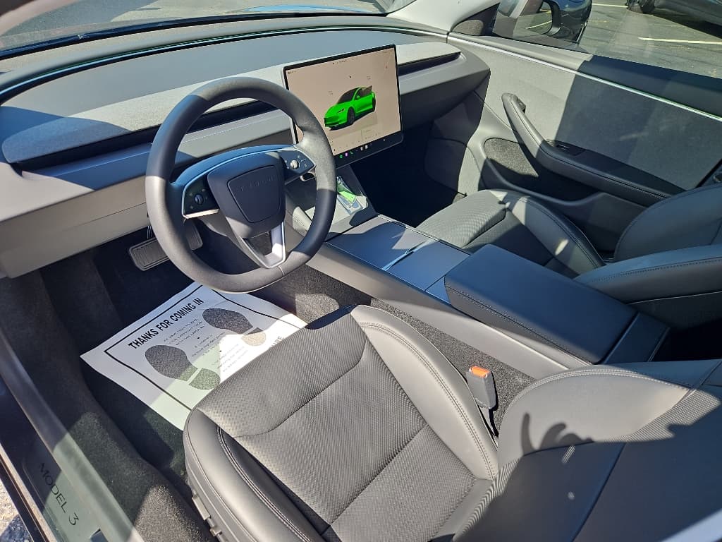 2025 Tesla Model 3 view 18