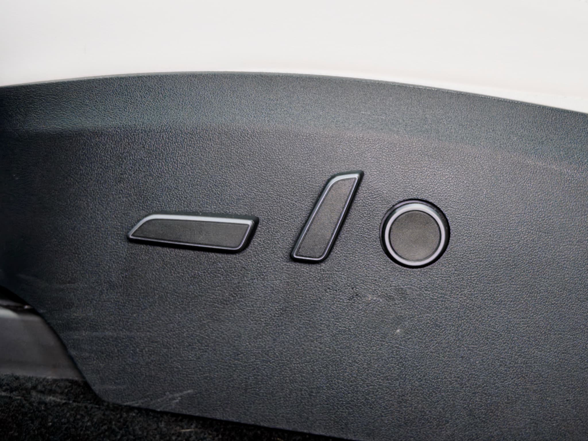 2023 Tesla Model Y view 6
