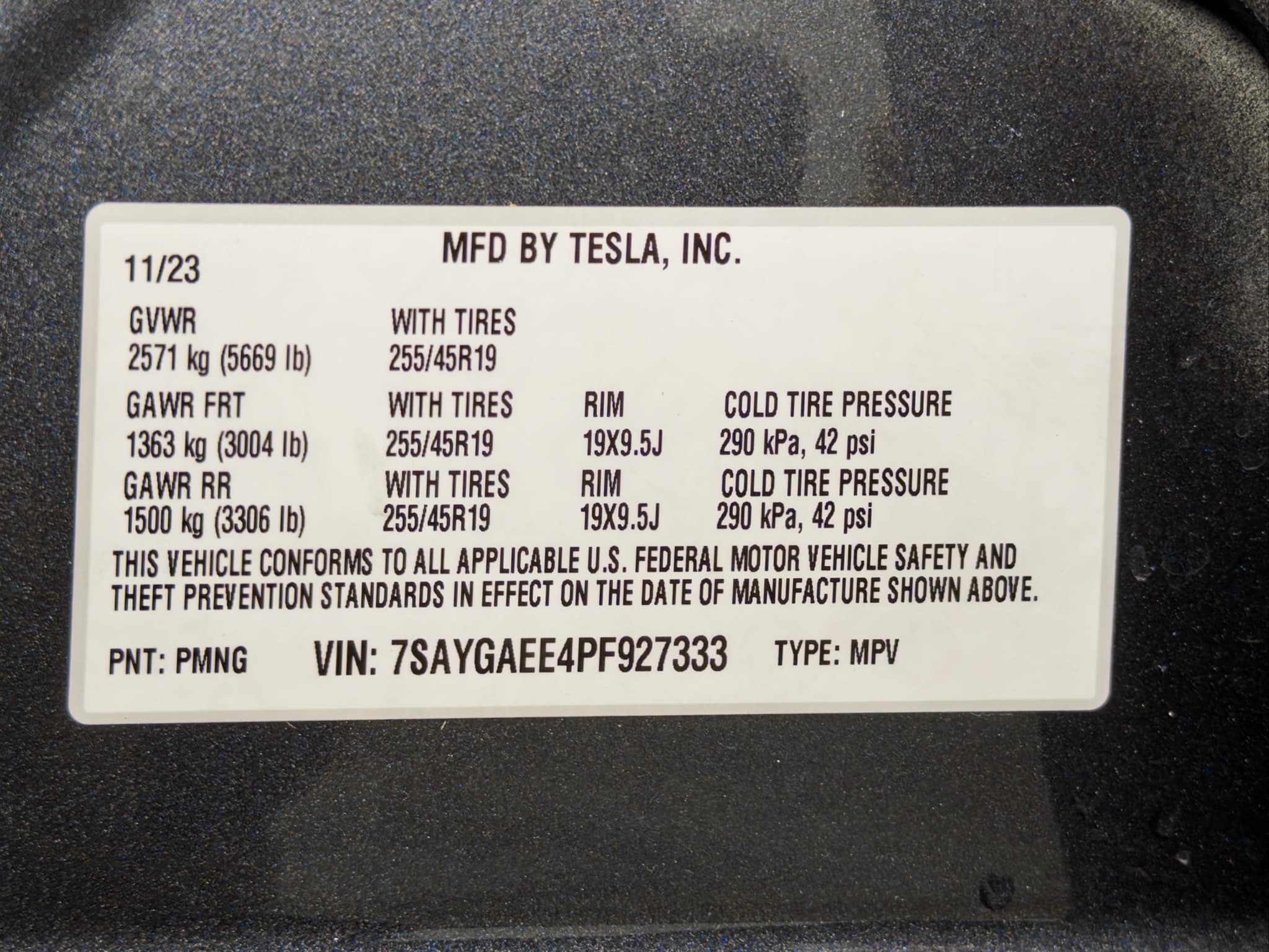2023 Tesla Model Y view 29