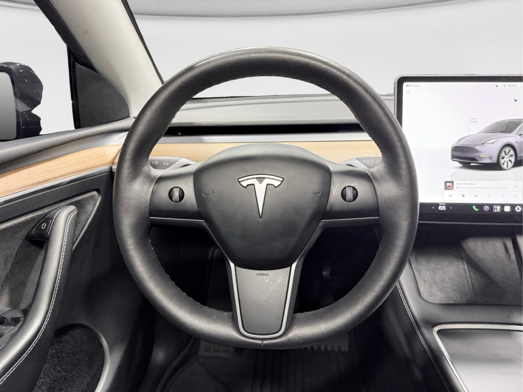 2023 Tesla Model Y view 8