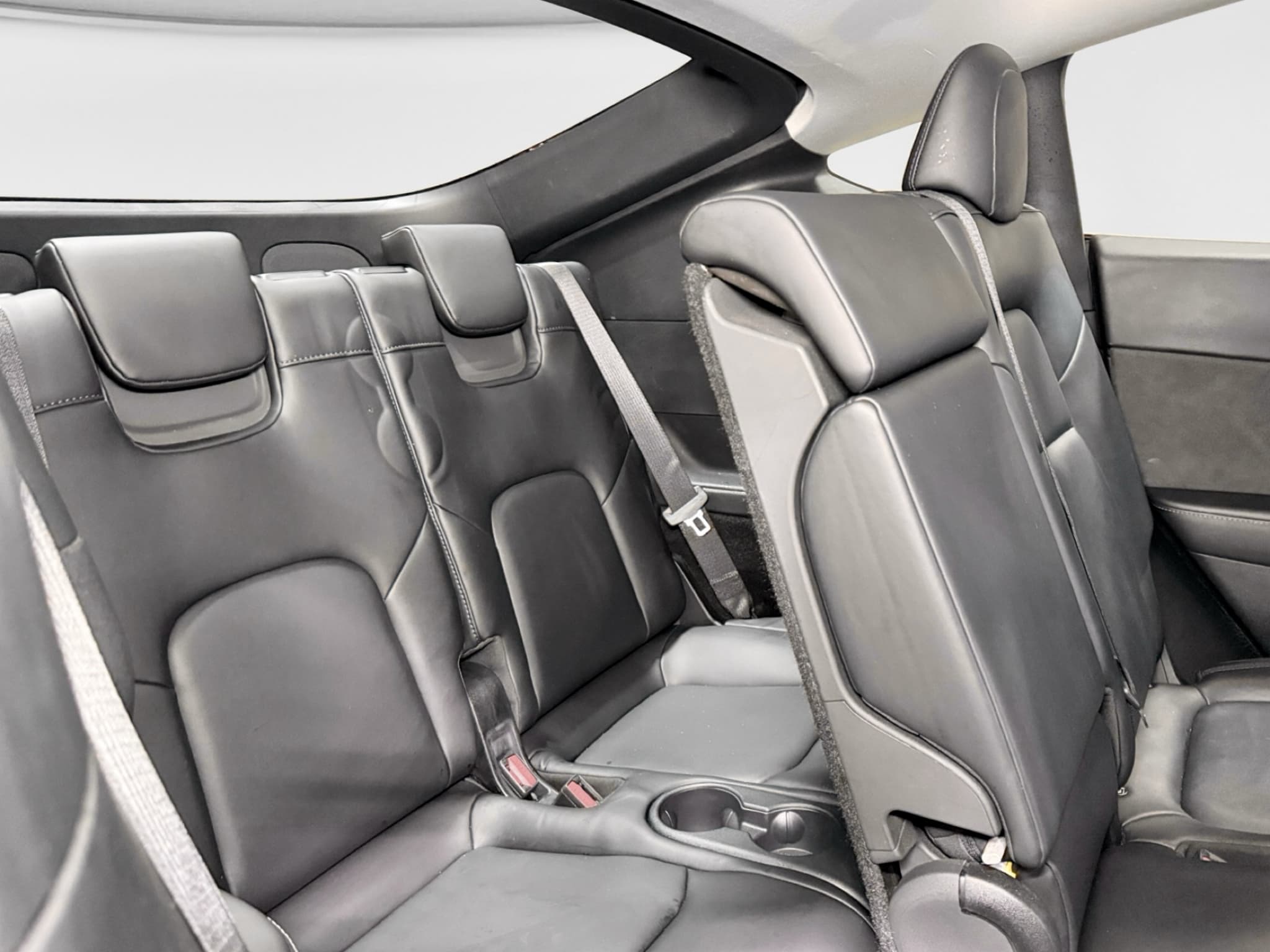 2023 Tesla Model Y view 22