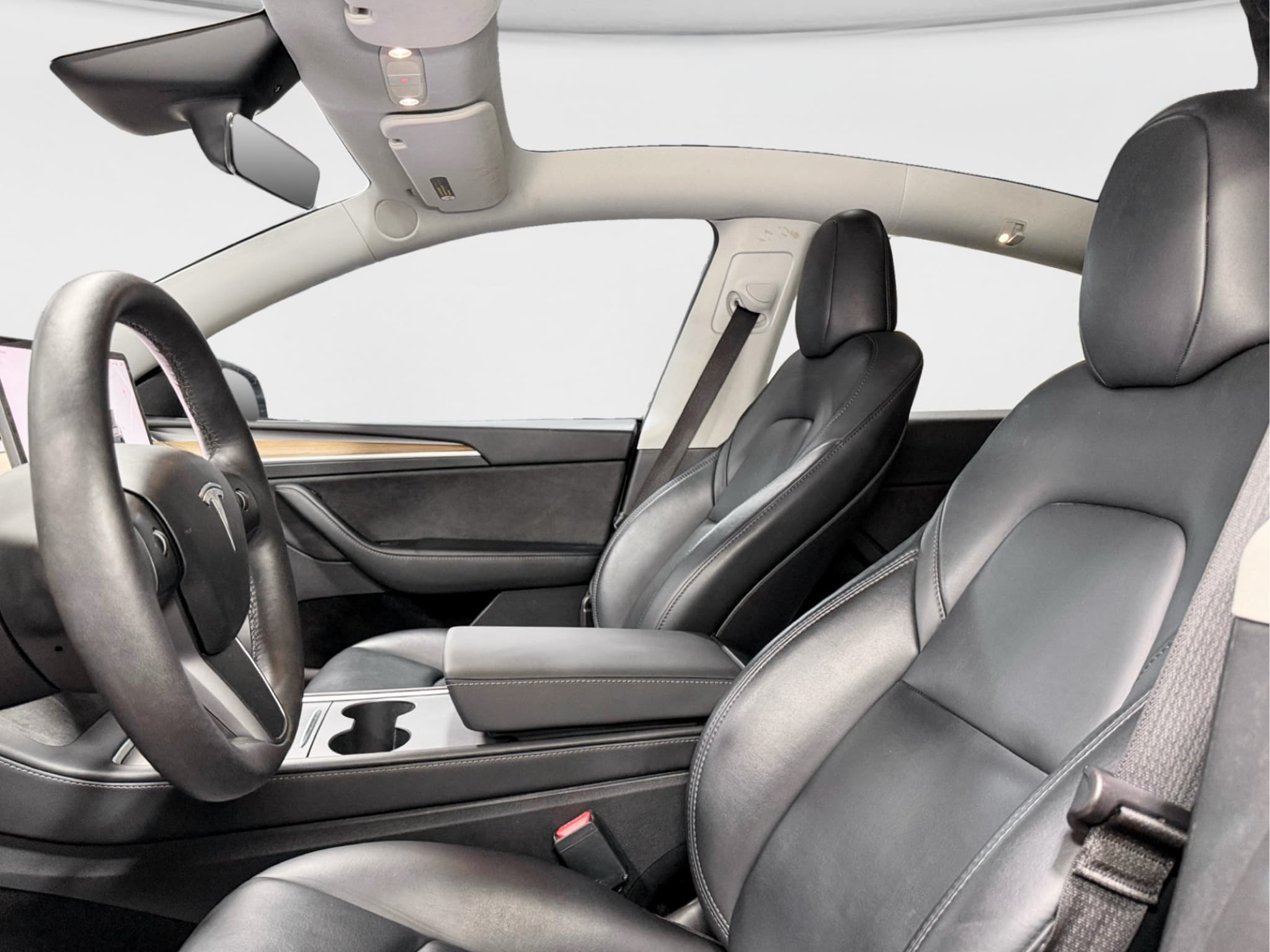 2023 Tesla Model Y view 16