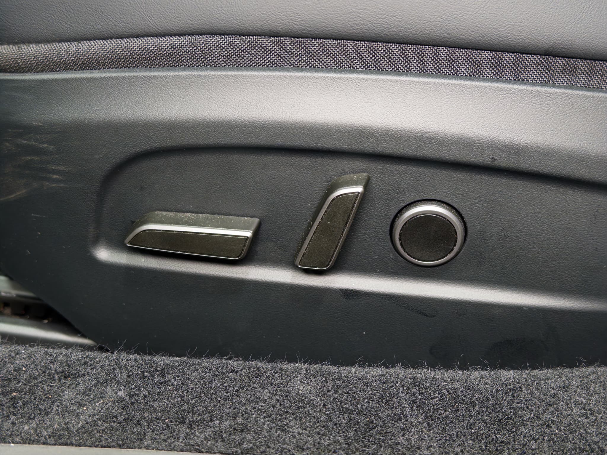 2025 Tesla Model 3 view 6