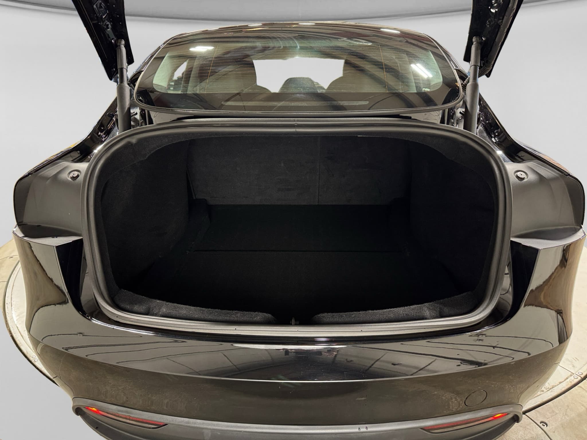 2025 Tesla Model 3 view 26