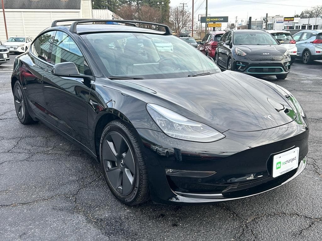 2021 Tesla Model 3 view 4