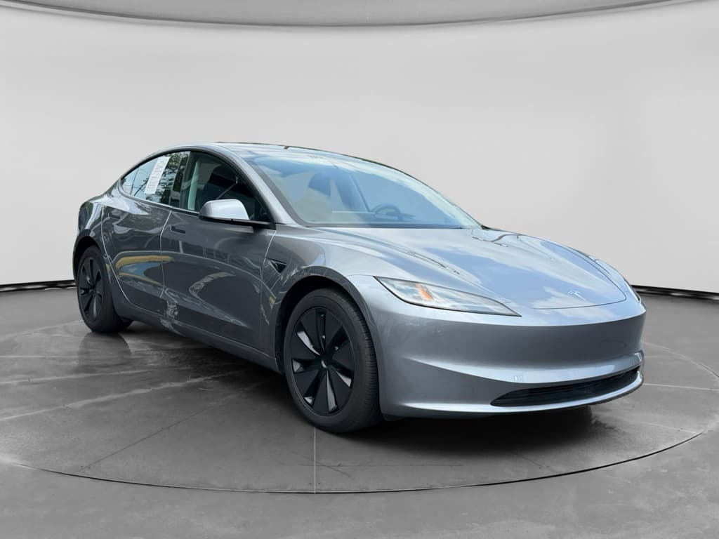 2025 Tesla Model 3 view 3