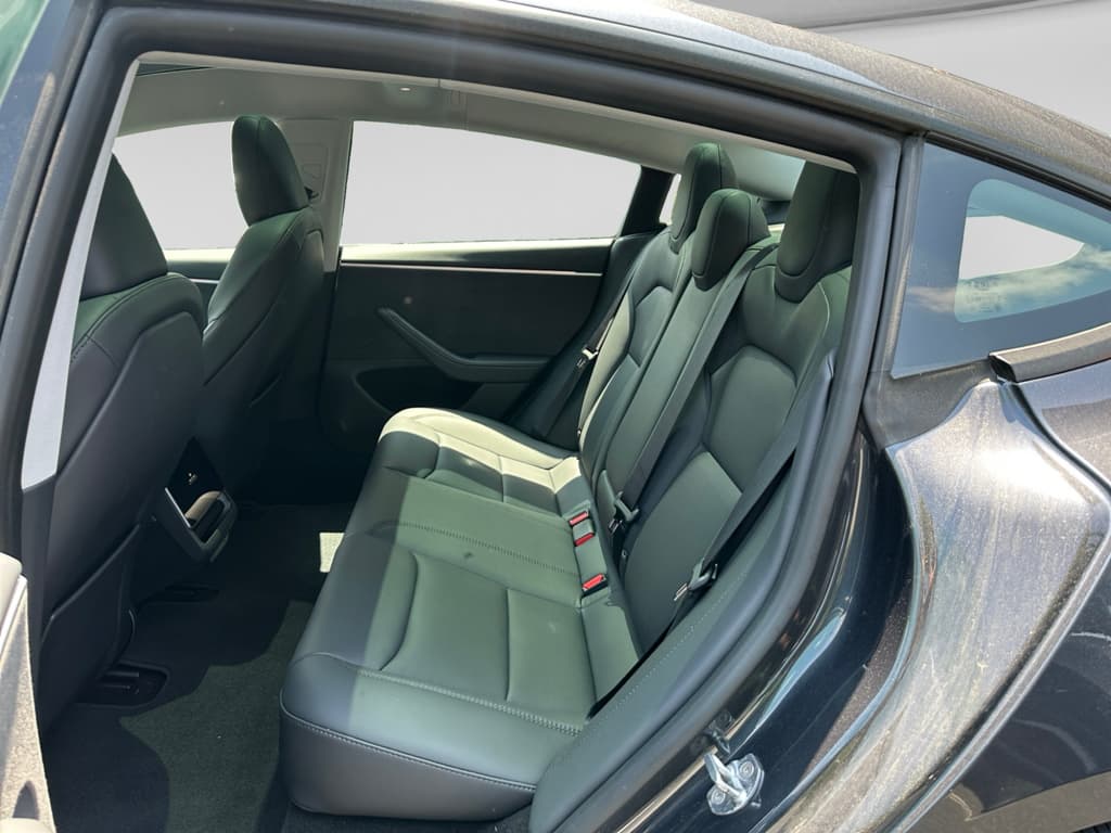 2025 Tesla Model 3 view 16