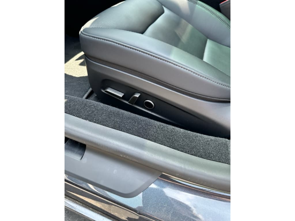 2025 Tesla Model 3 view 9