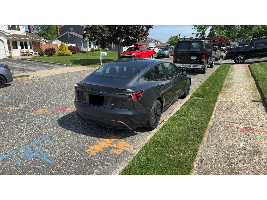 2025 Tesla Model 3 view 3