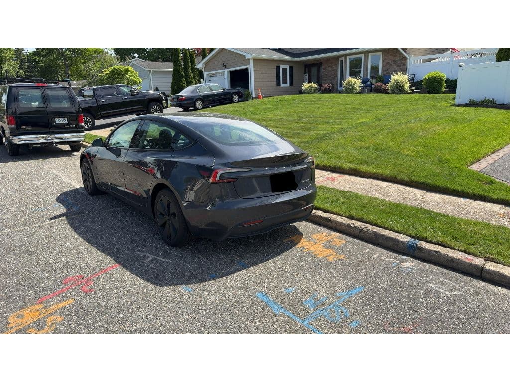 2025 Tesla Model 3 view 4