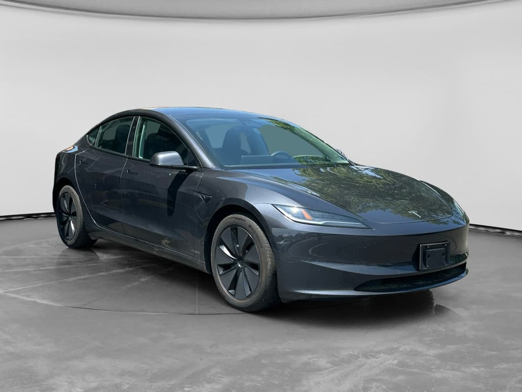 2025 Tesla Model 3 view 3