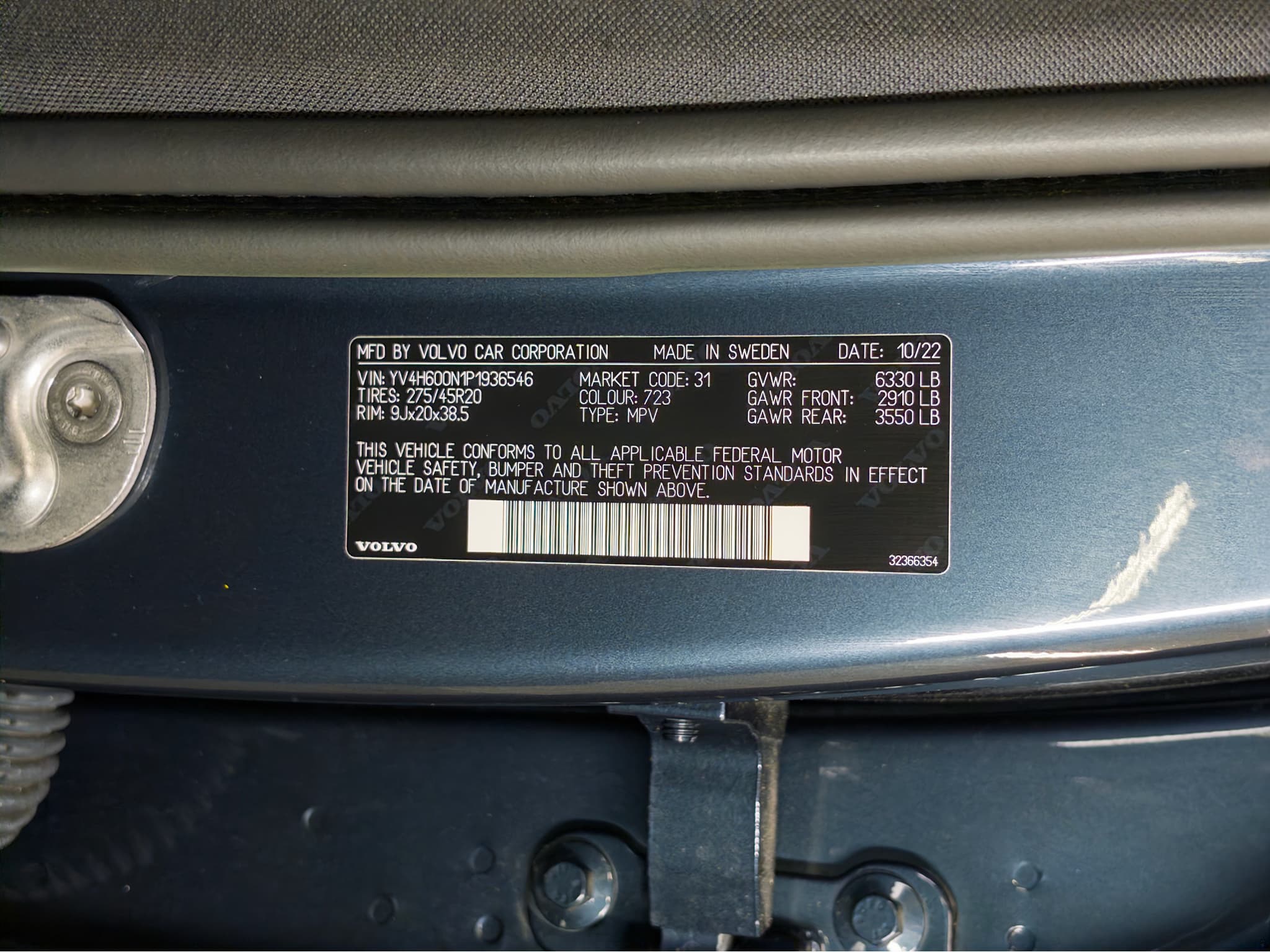 2023 Volvo XC90 view 30