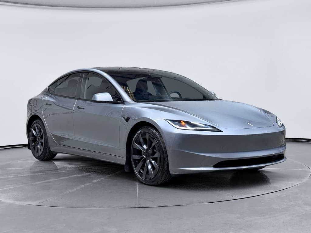 2025 Tesla Model 3 view 4