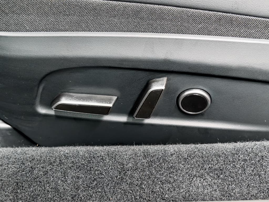 2025 Tesla Model 3 view 6