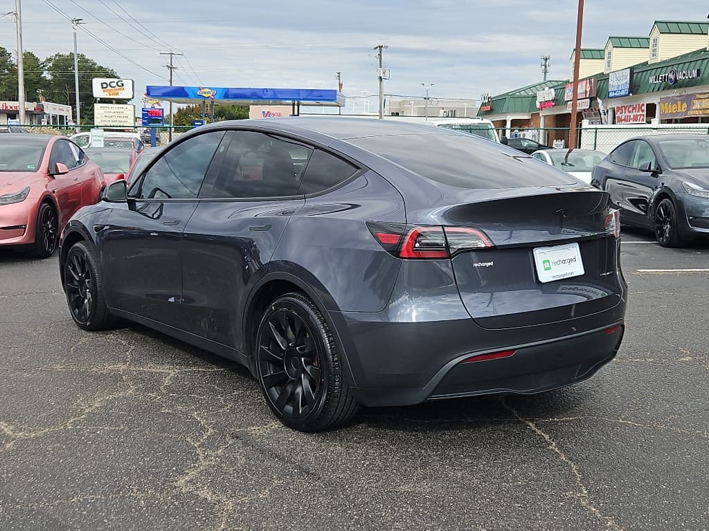 2023 Tesla Model Y view 1