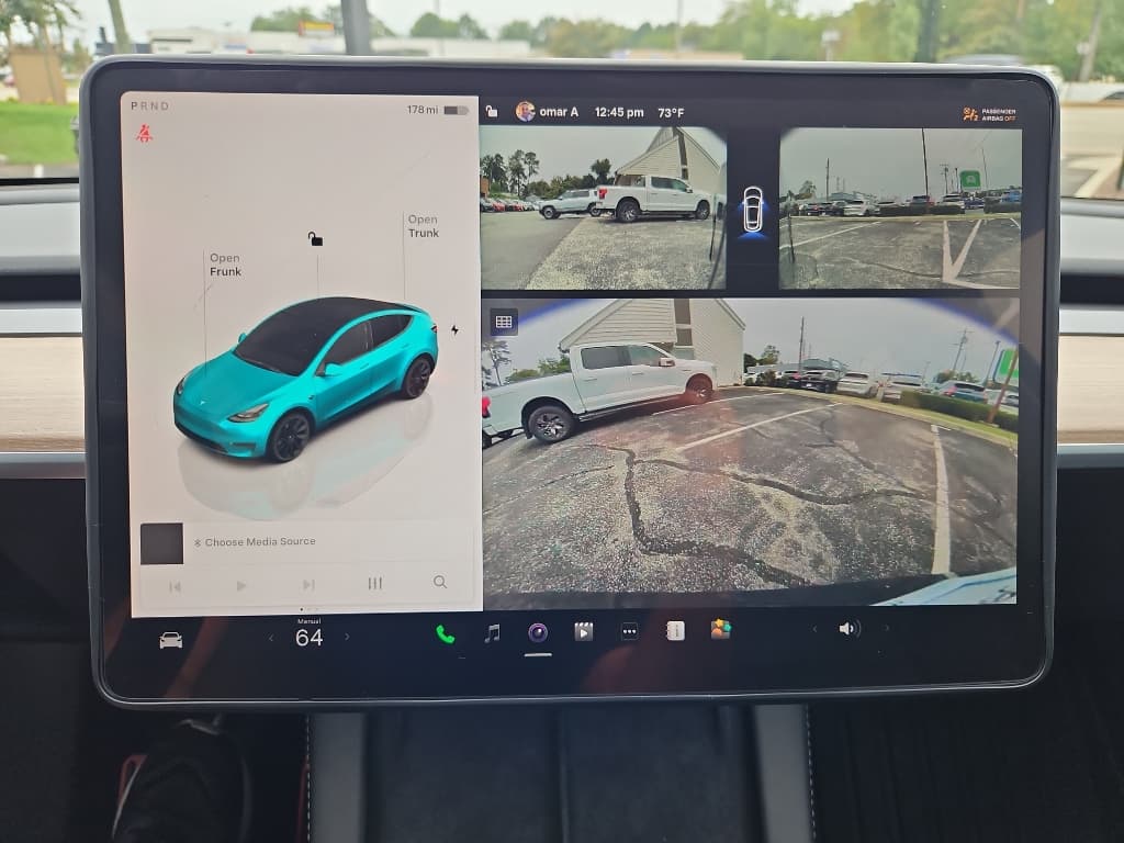 2023 Tesla Model Y view 13