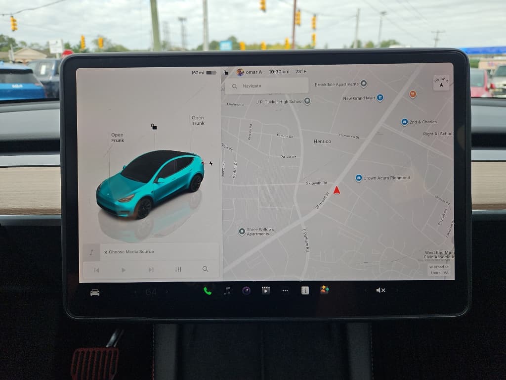 2023 Tesla Model Y view 9