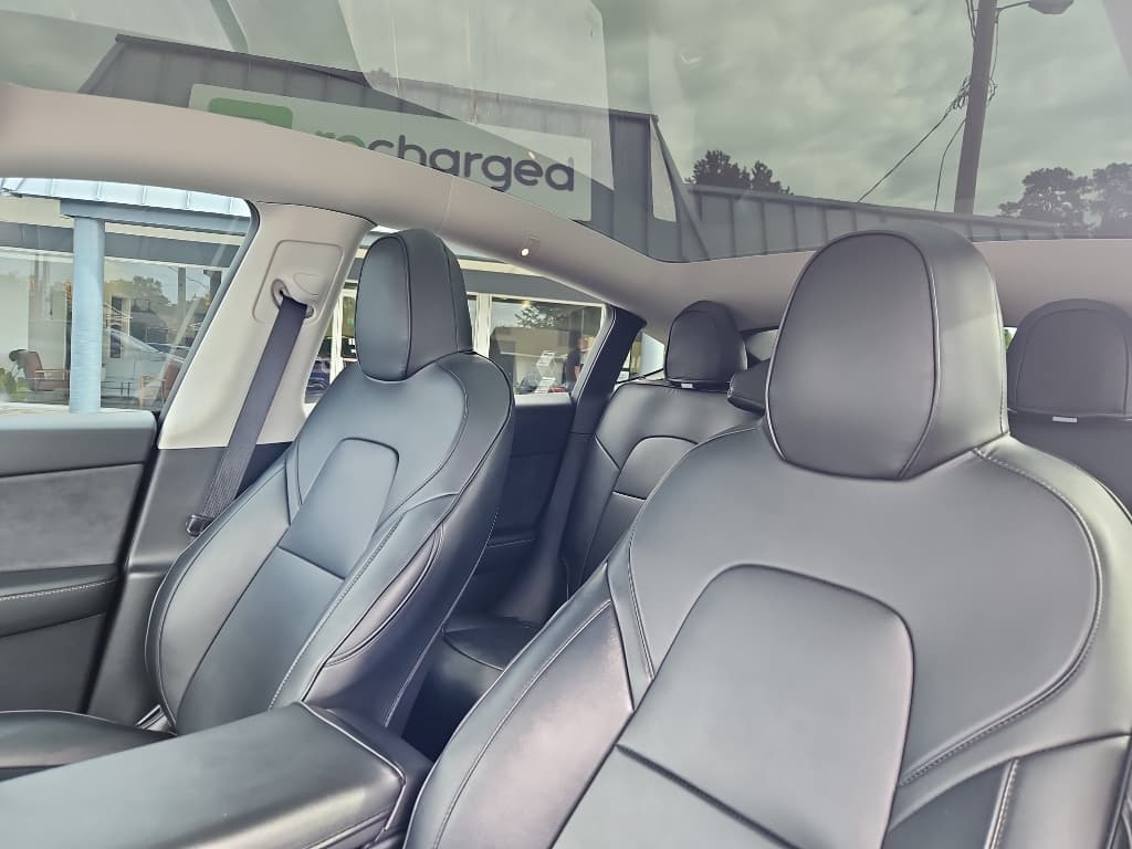 2023 Tesla Model Y view 20