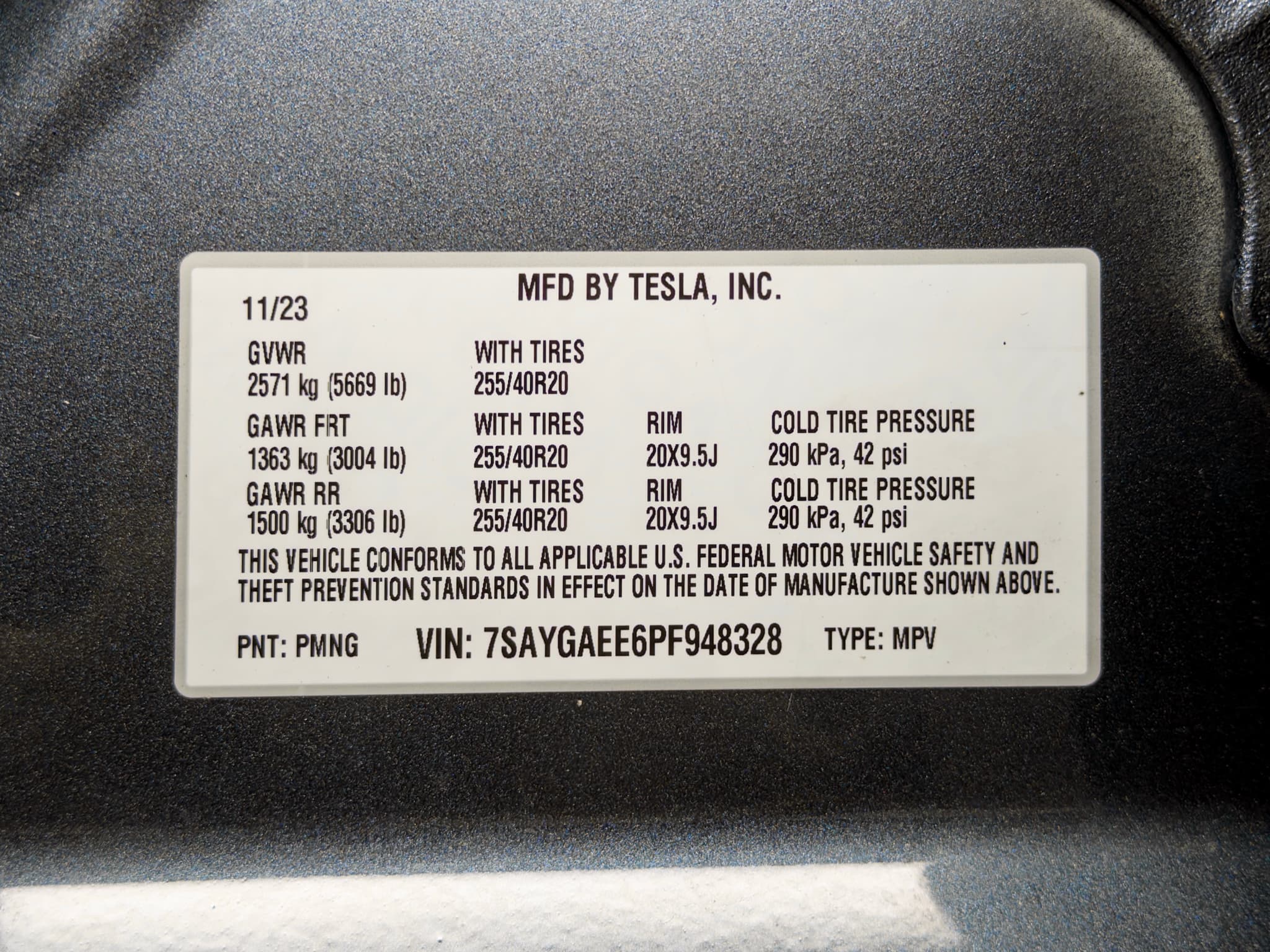 2023 Tesla Model Y view 28