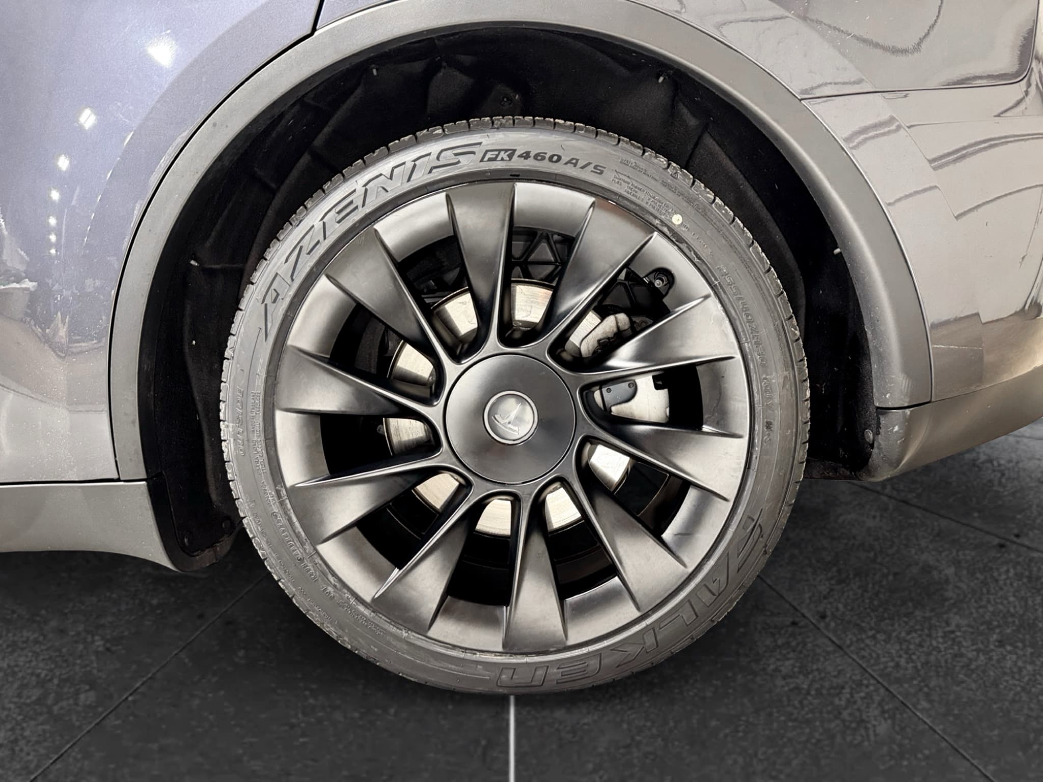 2023 Tesla Model Y view 32