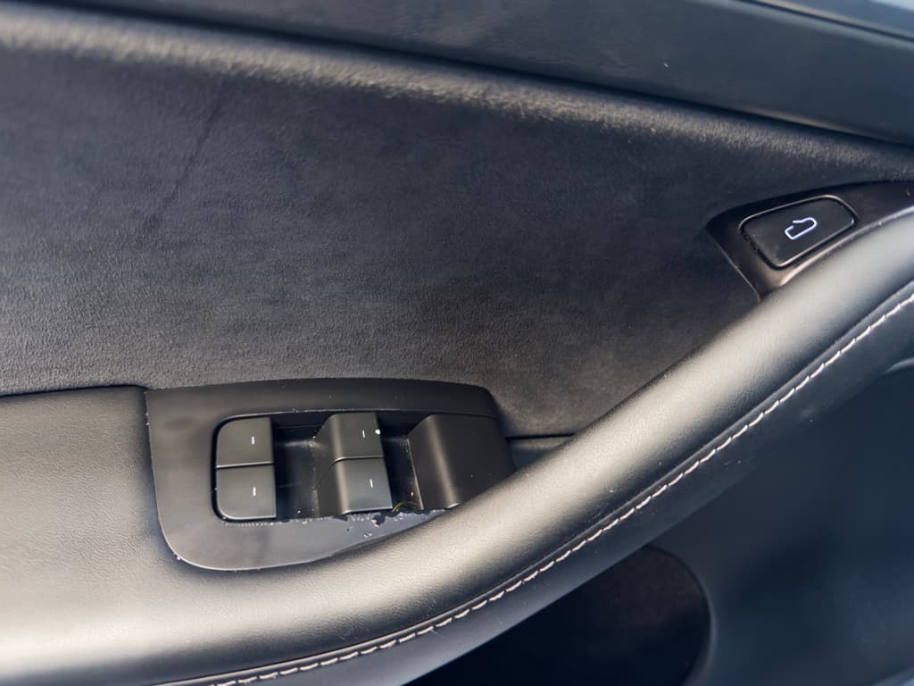 2023 Tesla Model Y view 7