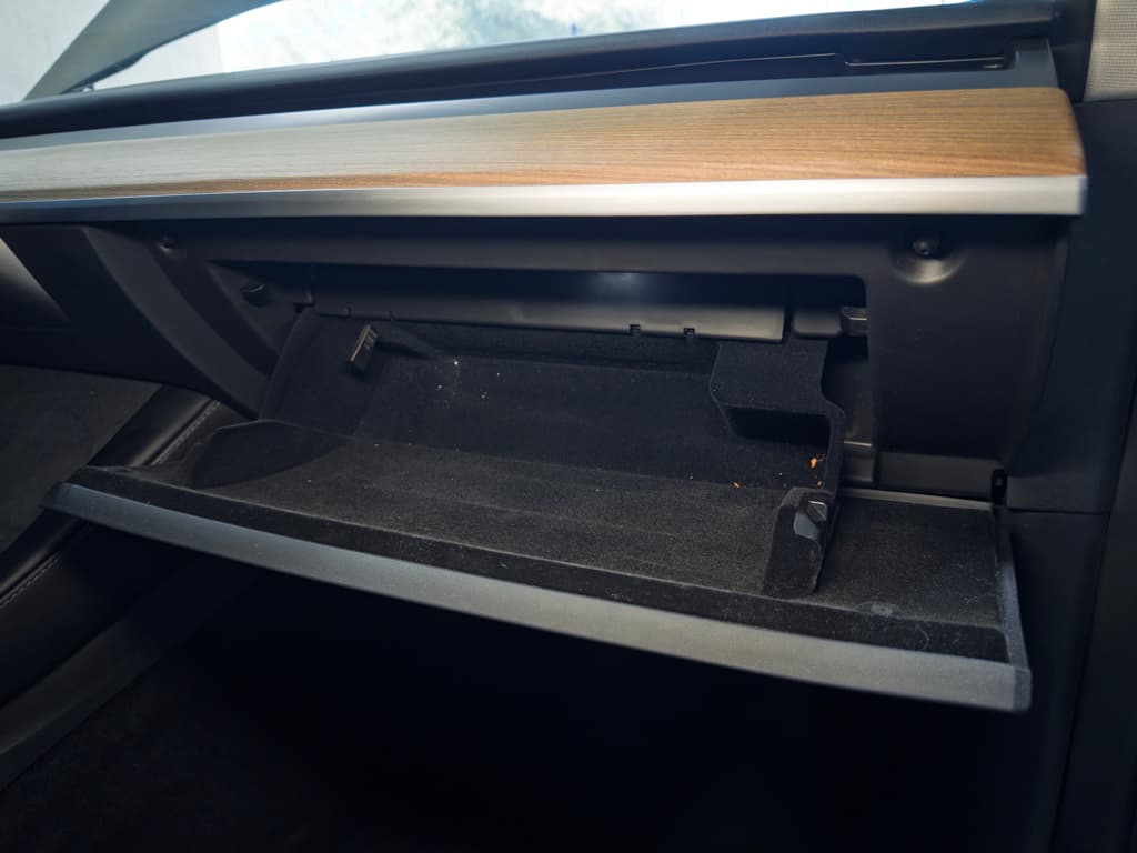 2023 Tesla Model Y view 18