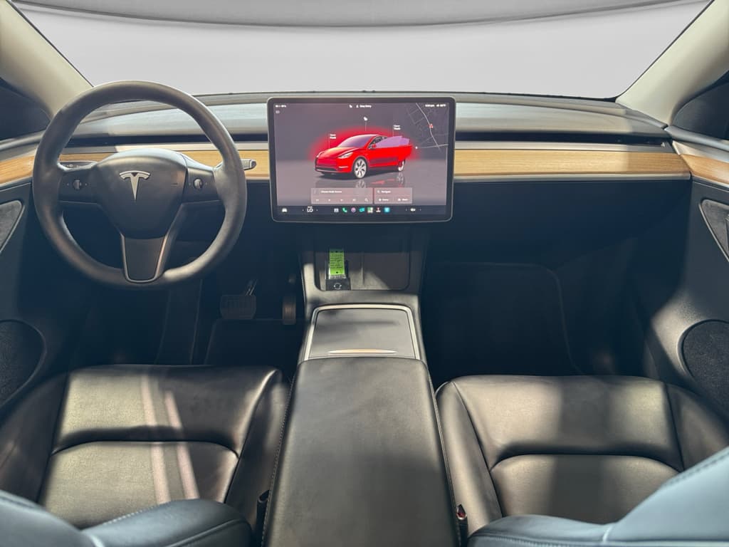 2023 Tesla Model Y view 15
