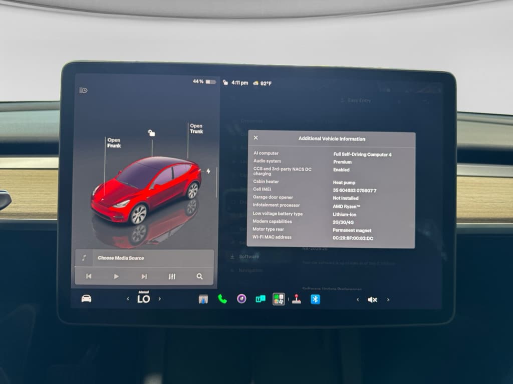 2023 Tesla Model Y view 13