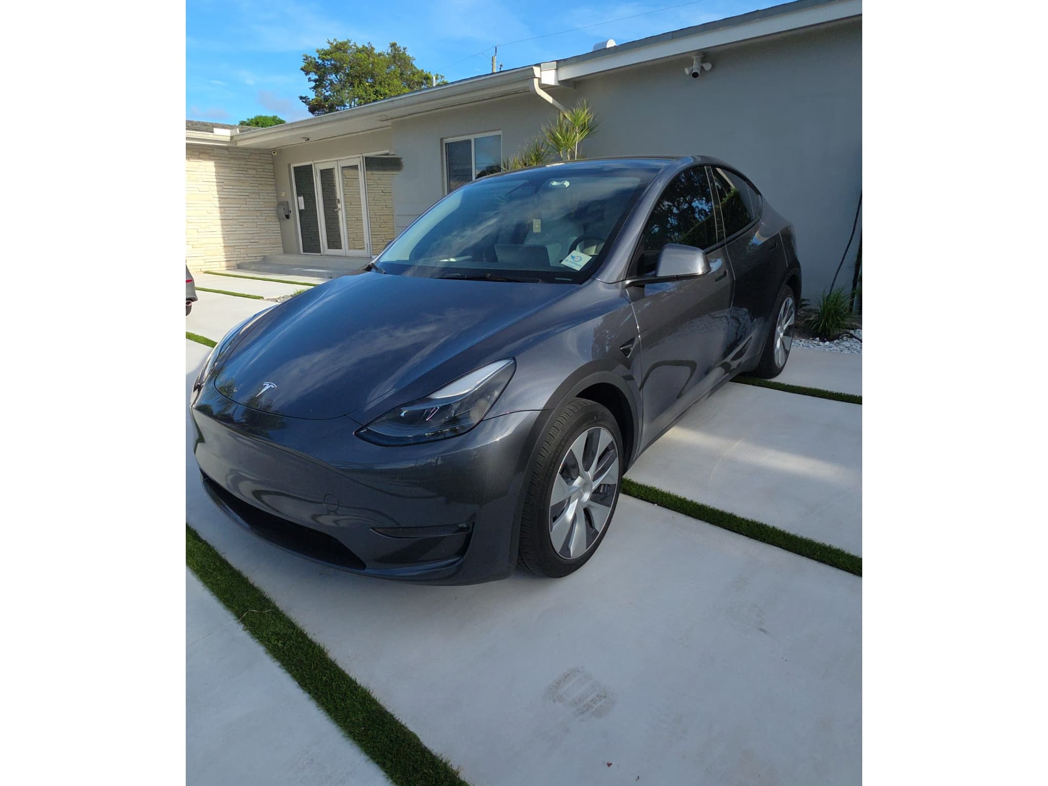2023 Tesla Model Y view 1