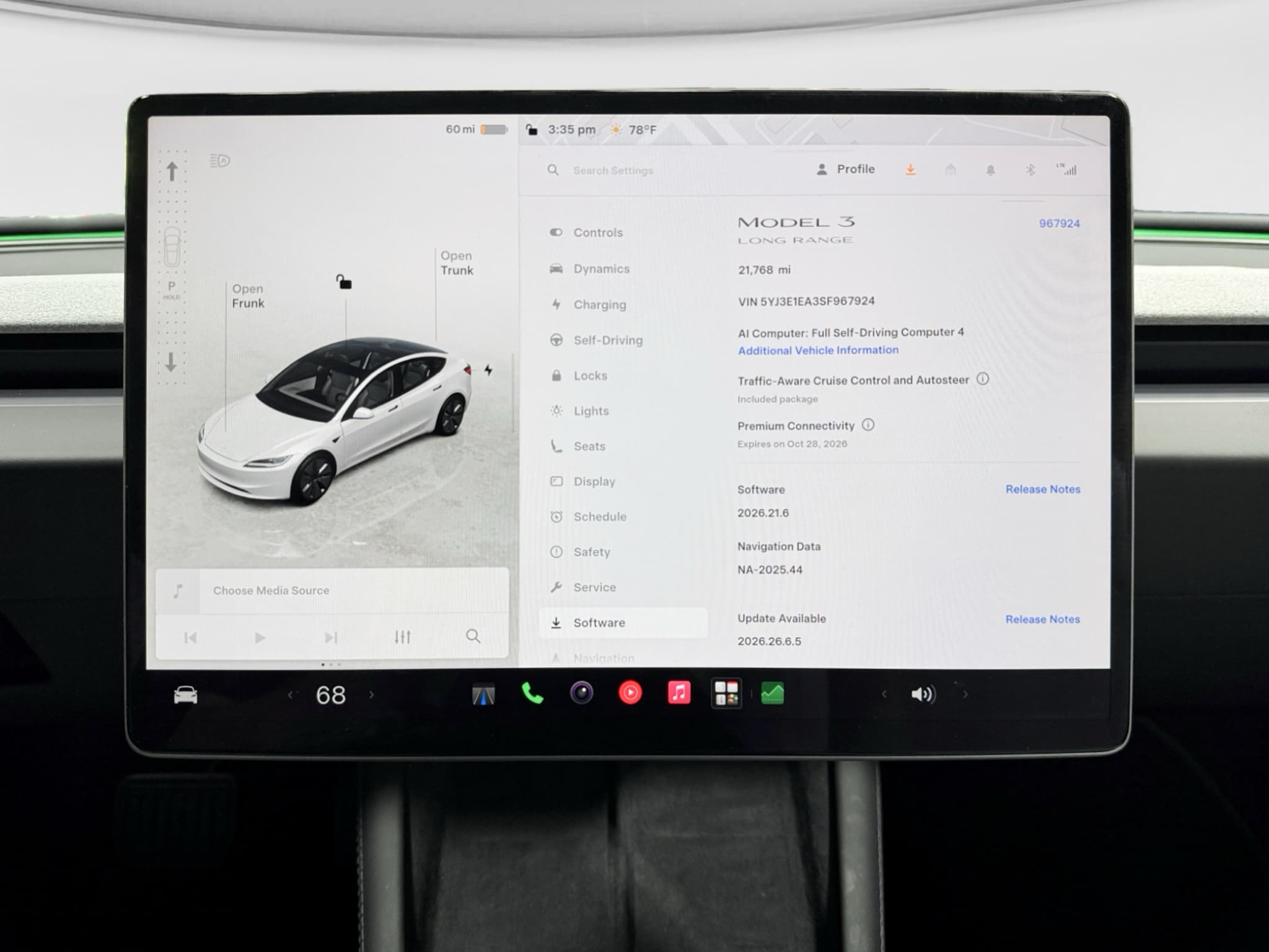 2025 Tesla Model 3 view 11