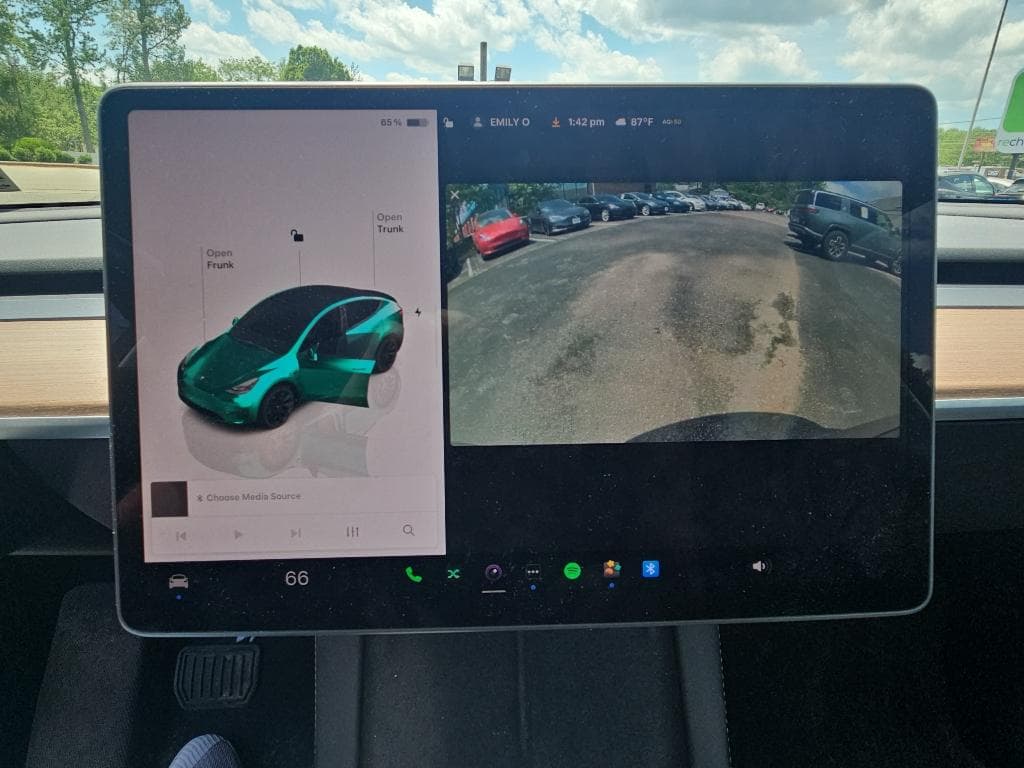 2023 Tesla Model Y view 9