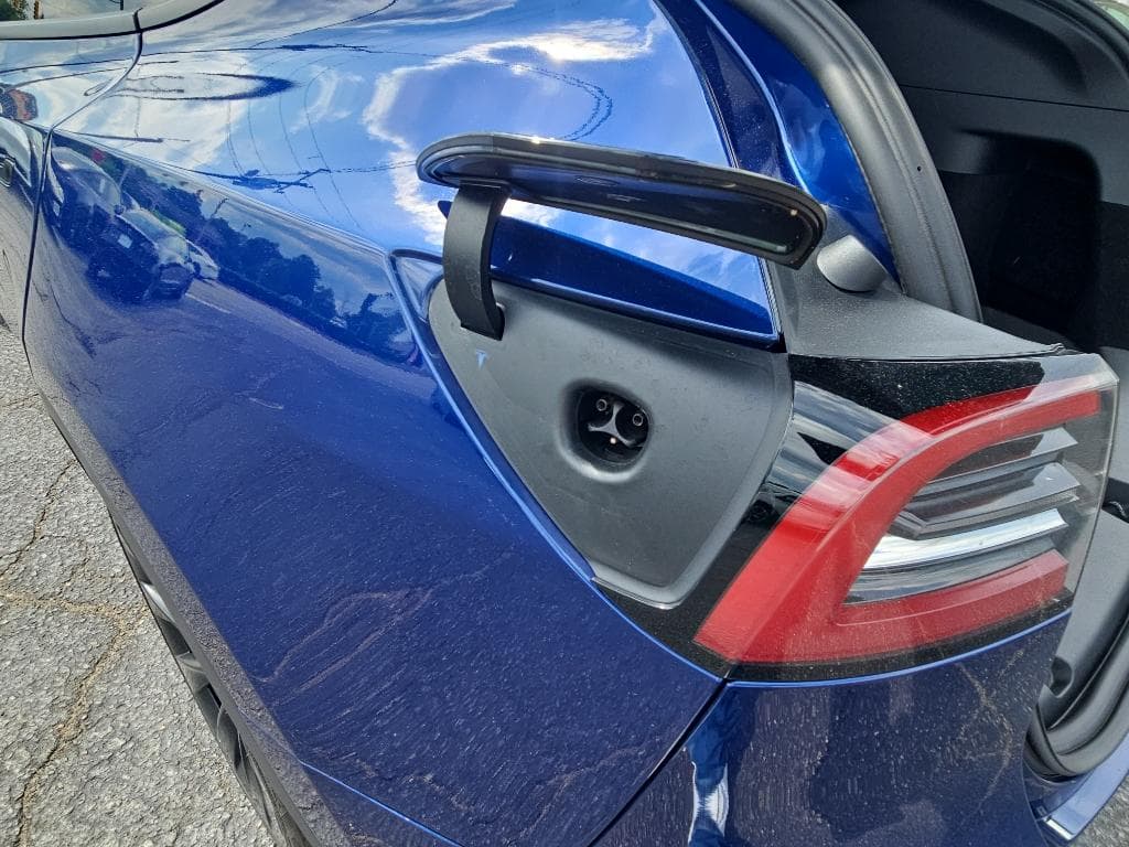 2023 Tesla Model Y view 5