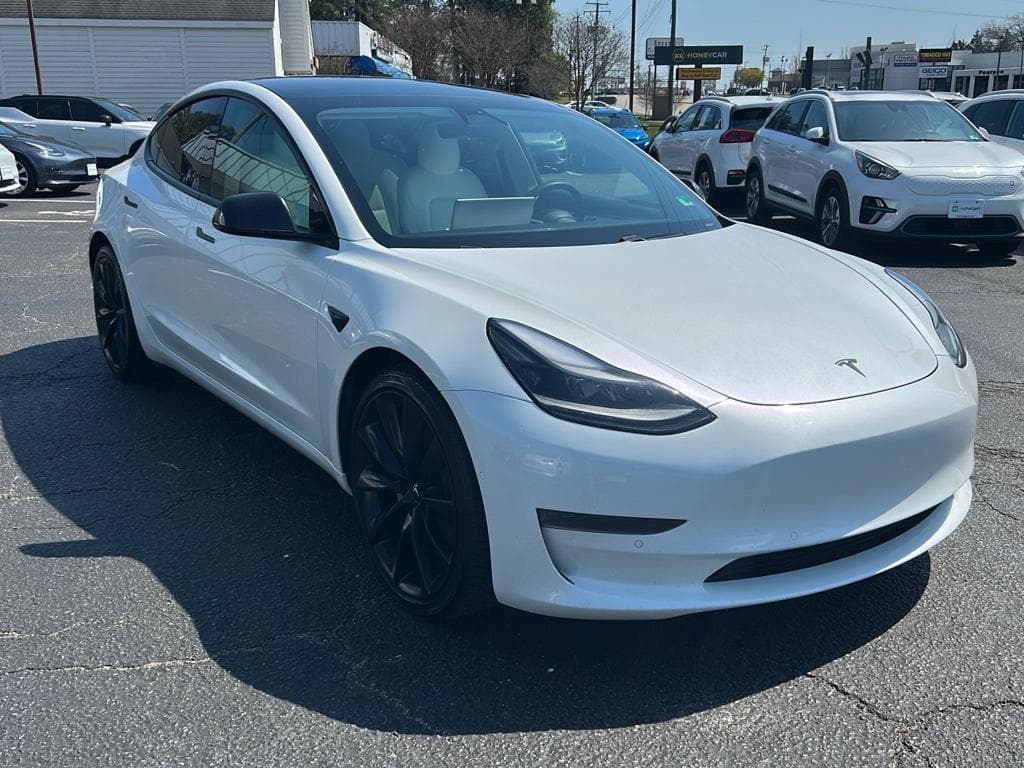 2021 Tesla Model 3 view 4
