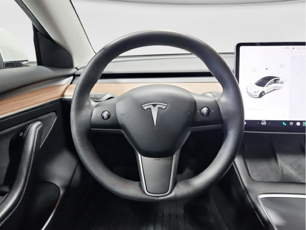 2021 Tesla Model 3 view 7