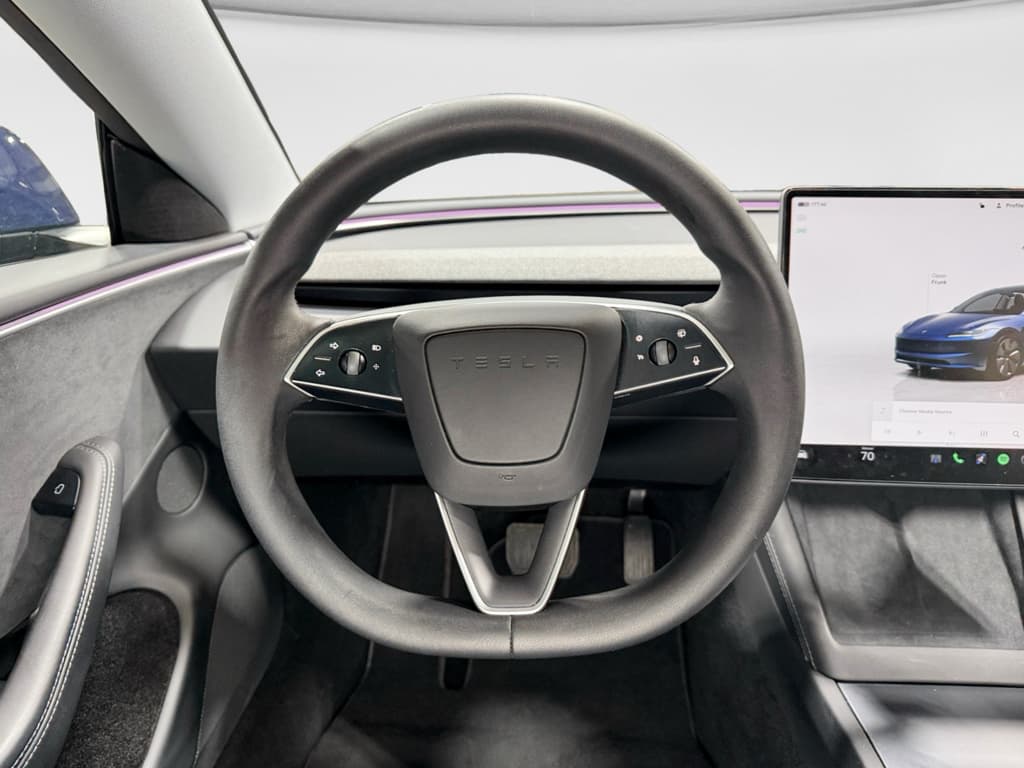 2025 Tesla Model 3 view 7