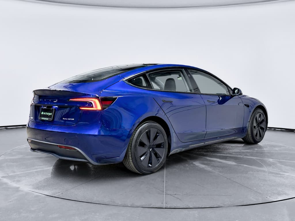 2025 Tesla Model 3 view 3