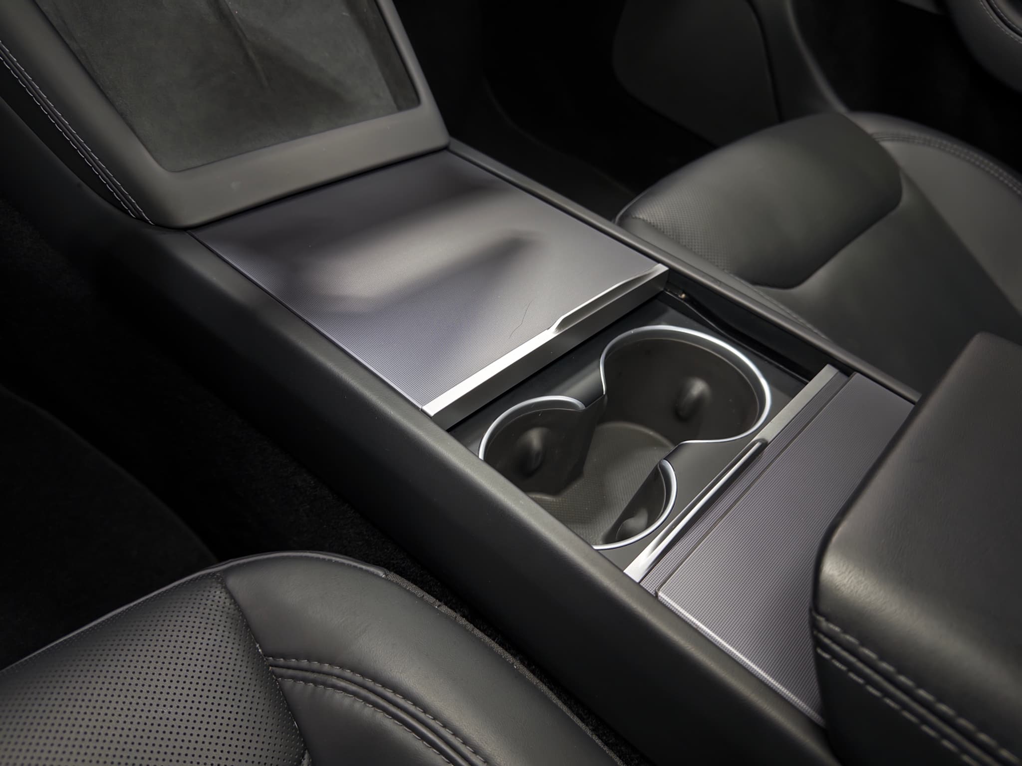 2025 Tesla Model 3 view 17