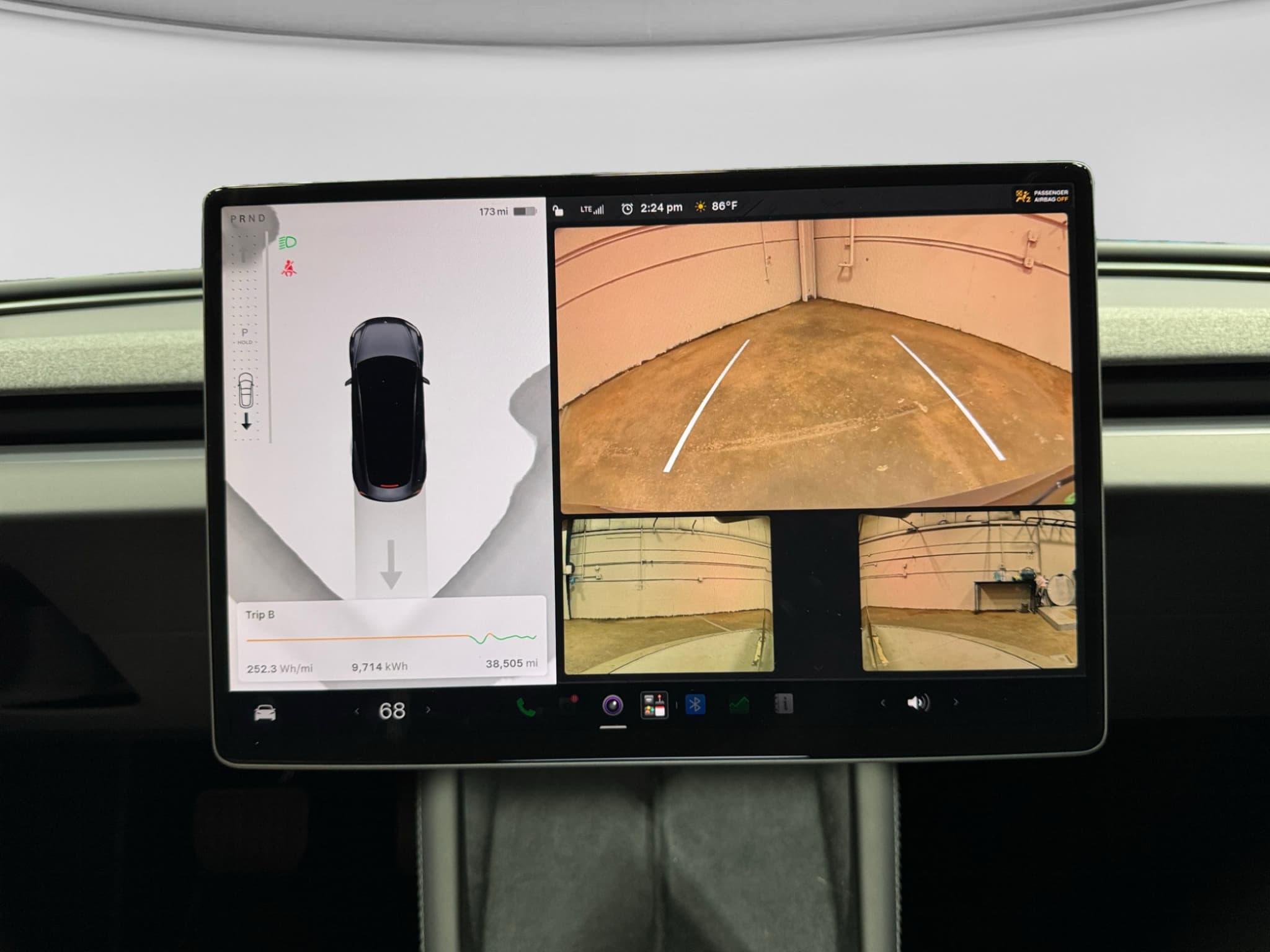2025 Tesla Model 3 view 13