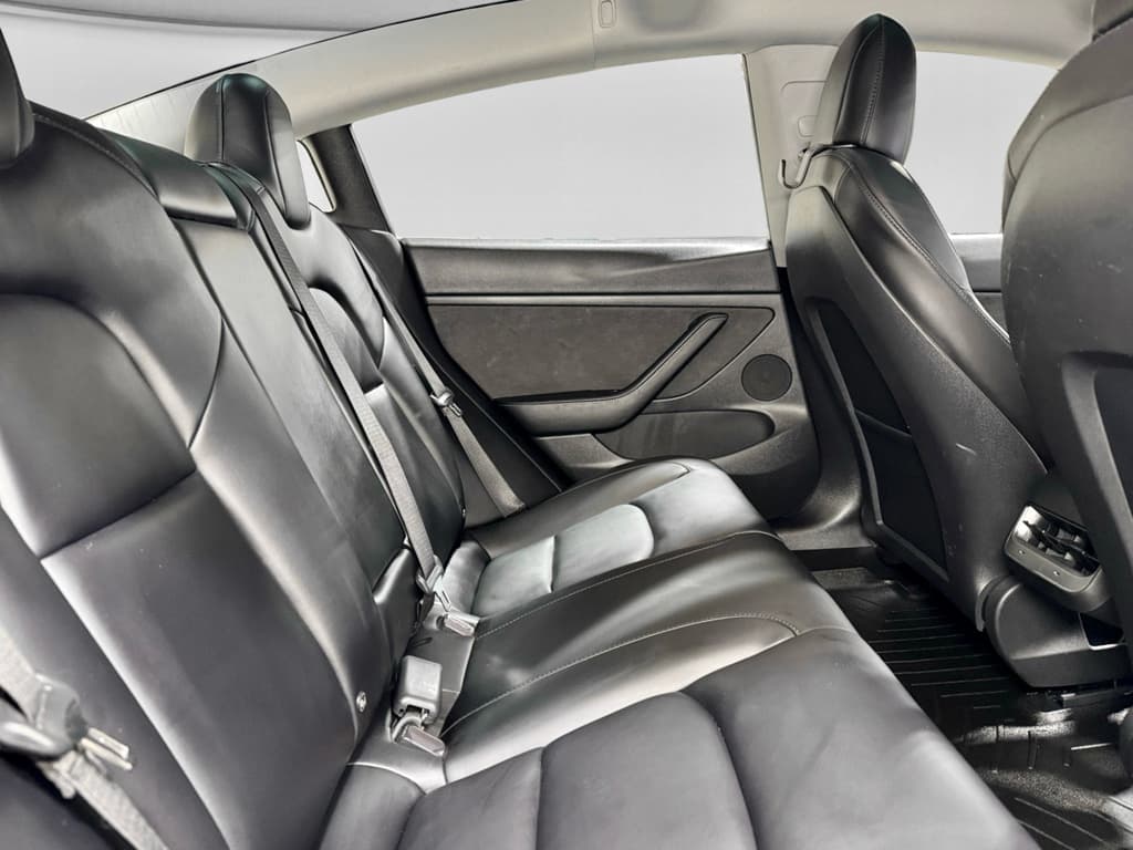 2021 Tesla Model 3 view 21