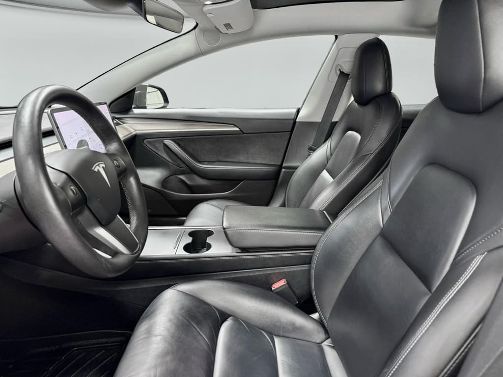 2021 Tesla Model 3 view 16