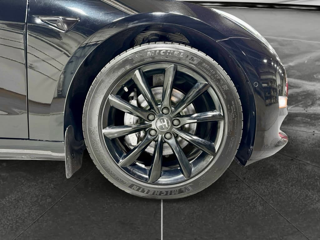 2021 Tesla Model 3 view 34